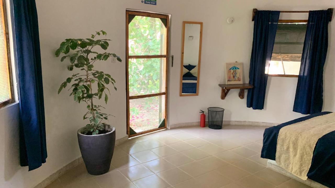 Footsteps Eco-Lodge Gunjur Bagian luar foto