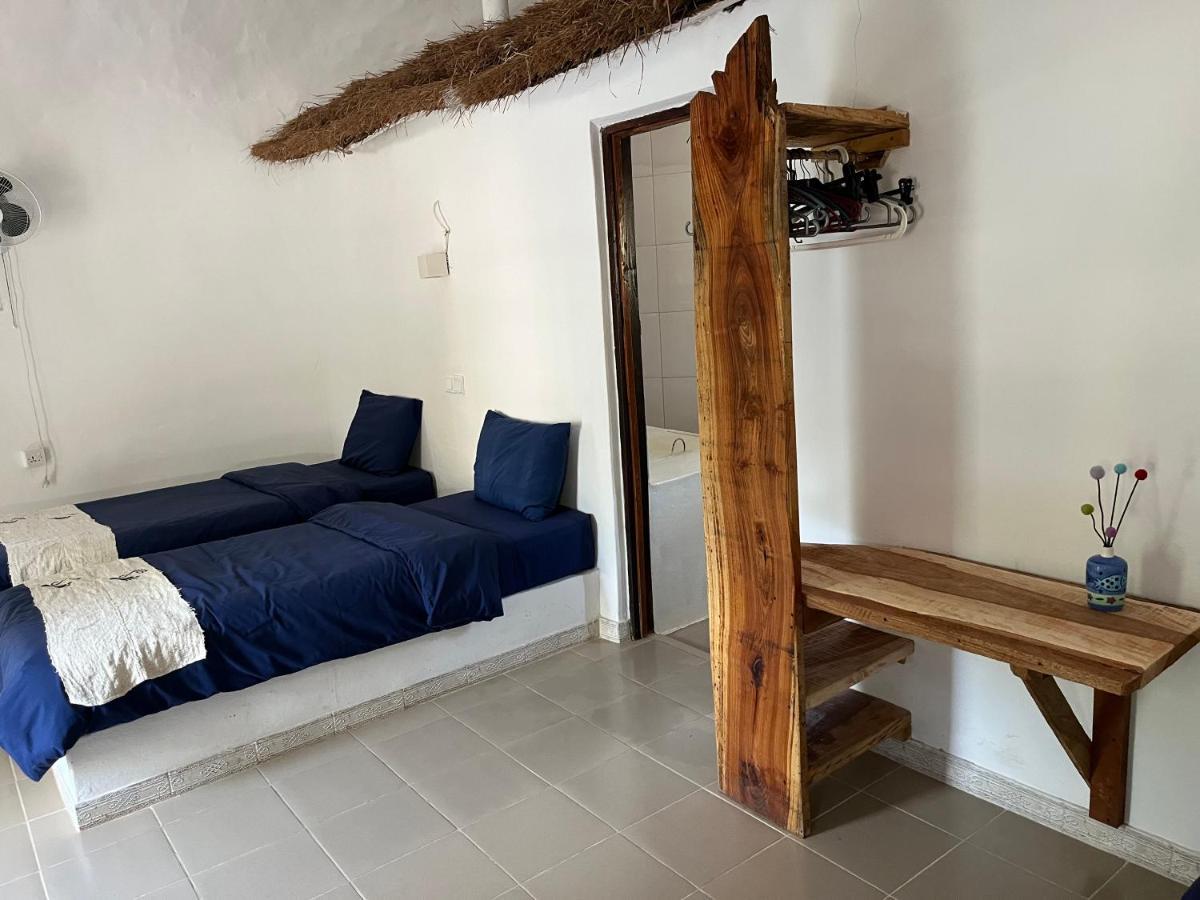 Footsteps Eco-Lodge Gunjur Bagian luar foto