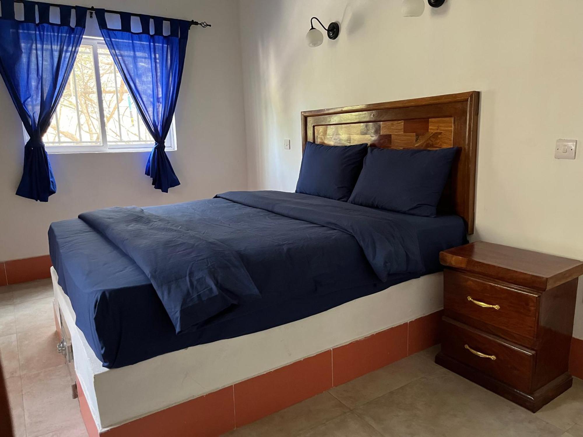 Footsteps Eco-Lodge Gunjur Bagian luar foto