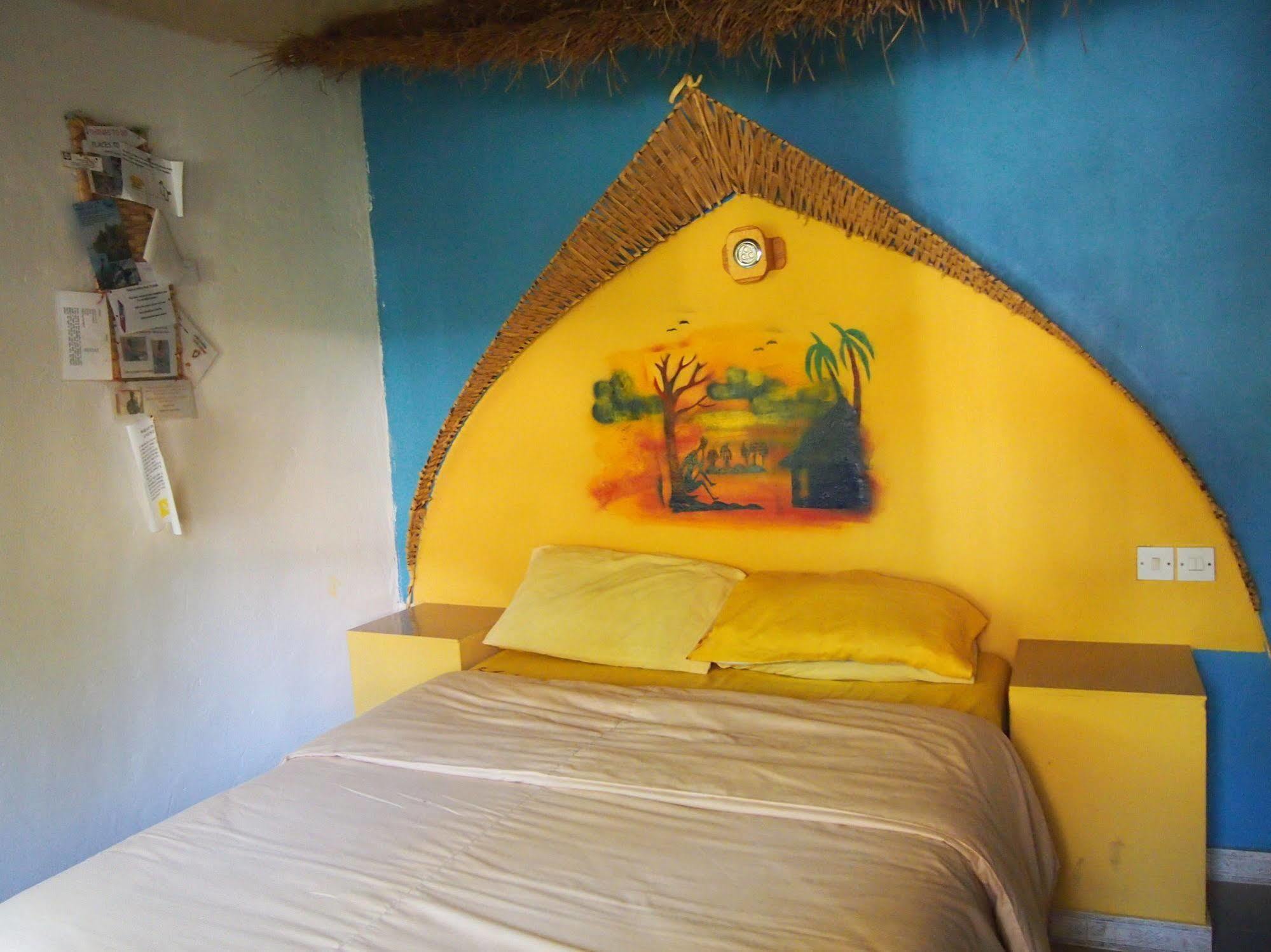 Footsteps Eco-Lodge Gunjur Bagian luar foto