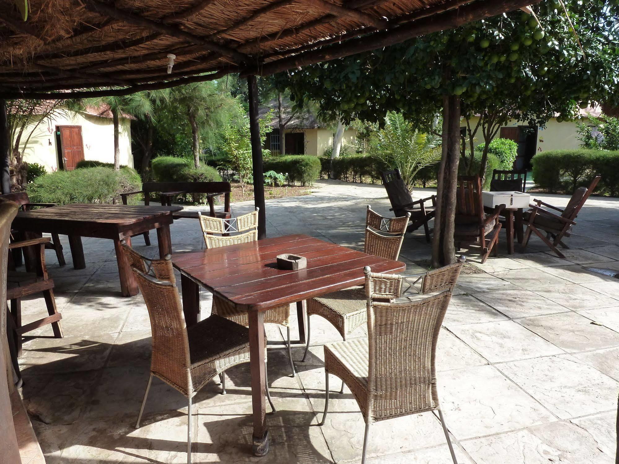 Footsteps Eco-Lodge Gunjur Bagian luar foto