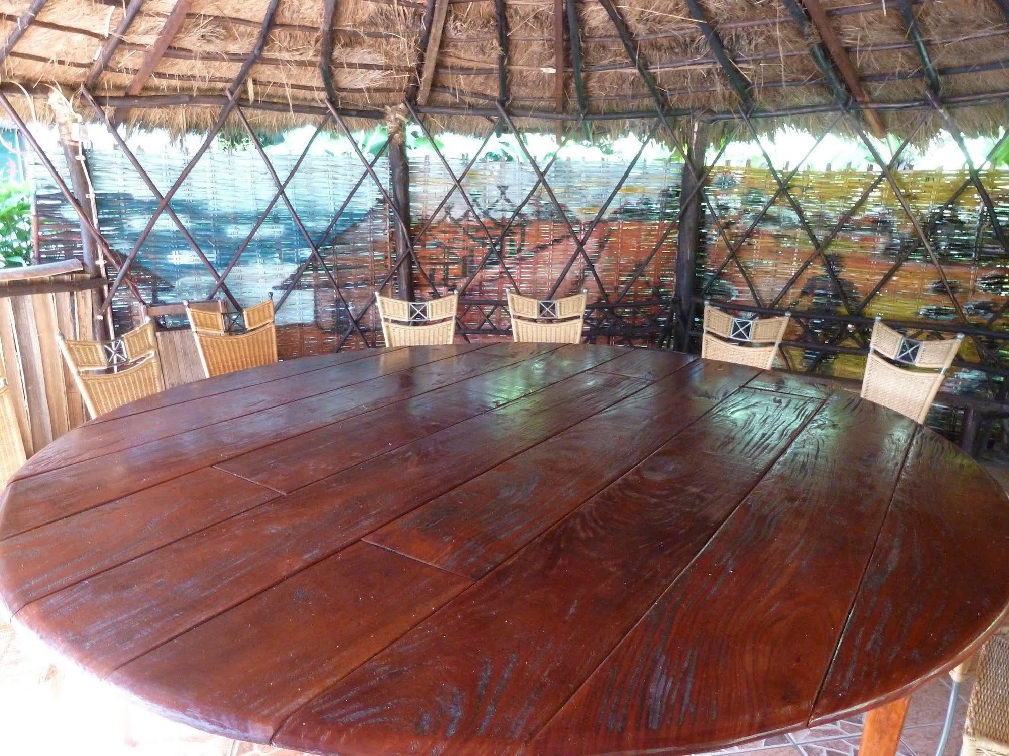 Footsteps Eco-Lodge Gunjur Bagian luar foto