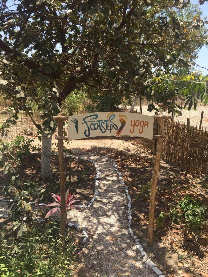 Footsteps Eco-Lodge Gunjur Bagian luar foto