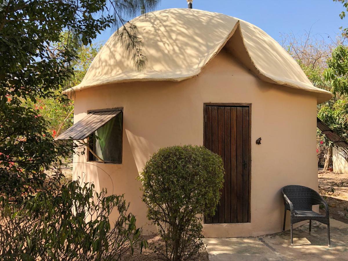 Footsteps Eco-Lodge Gunjur Bagian luar foto