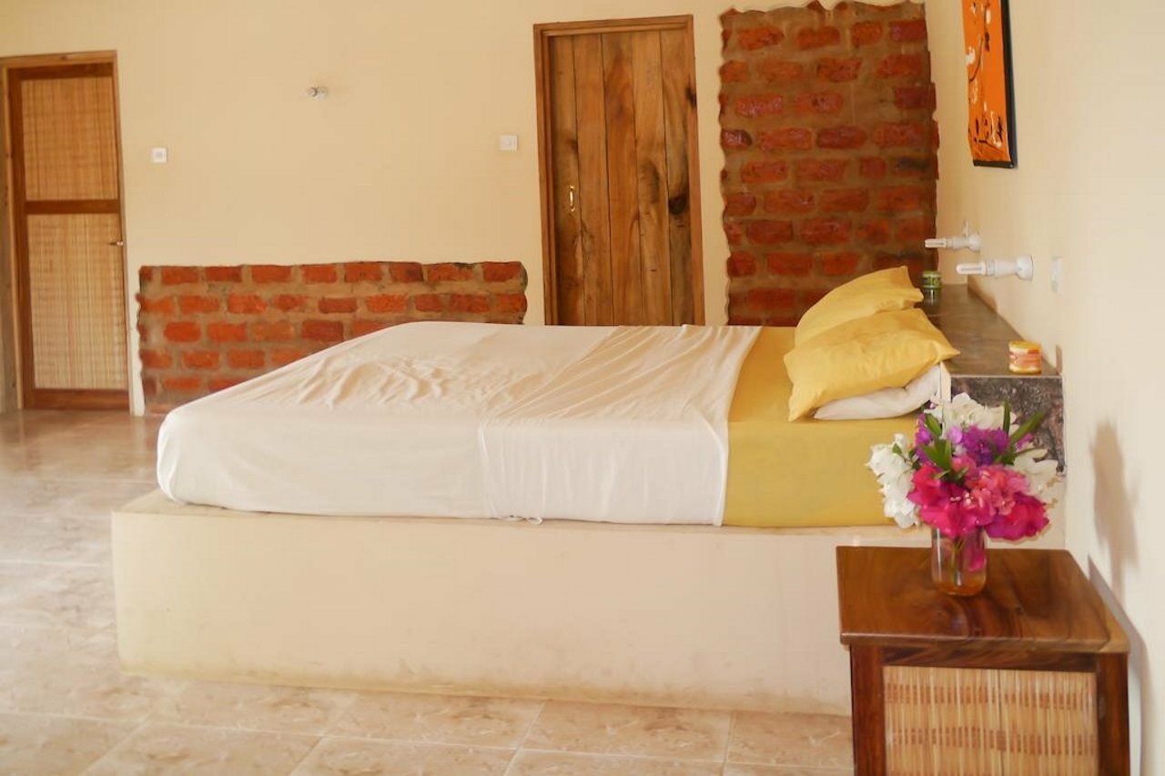 Footsteps Eco-Lodge Gunjur Bagian luar foto